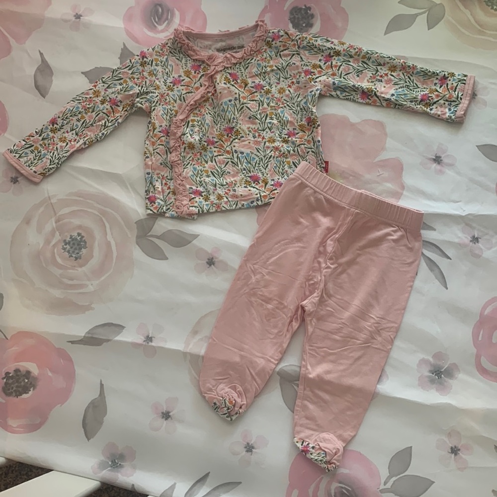 Magnetic Me matching set 0-3 months